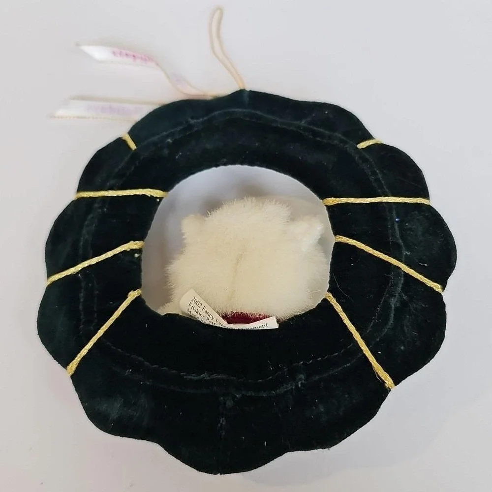 2002 Fancy Feast 20th Anniversary Plush Cat Wreath Ornament Holiday Collectible
